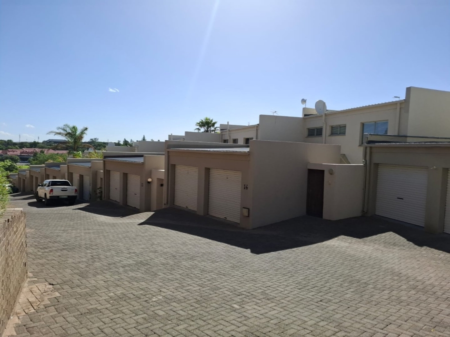 3 Bedroom Property for Sale in Waverley Free State